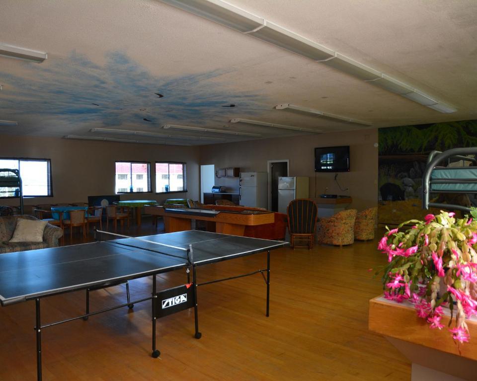 A Pousada North Coast Trail Backpackers Ltd Port Hardy Exterior foto
